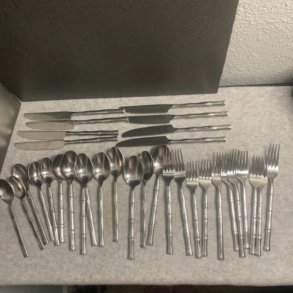 Hampton Bamboo Cutlery Set of 33 Spoons Knives Forks Nice Condition.